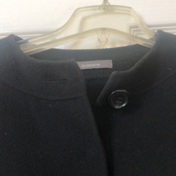 Gorgeous vintage wool Liz Claiborne suit jacket w/snaps, Mizrahi era, 75% wool. - Picture 6 of 10